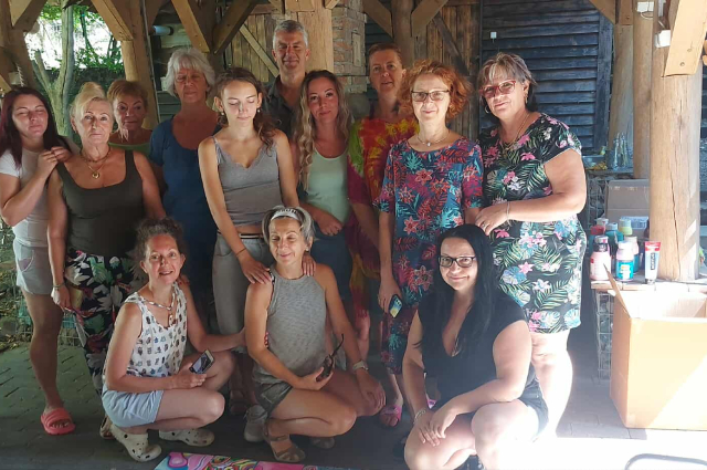 Jóga- és élményfestő tábor a Mátrában